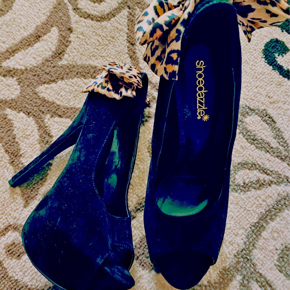 Black velvet heels
